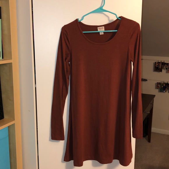 Dress - Picture 1 of 1